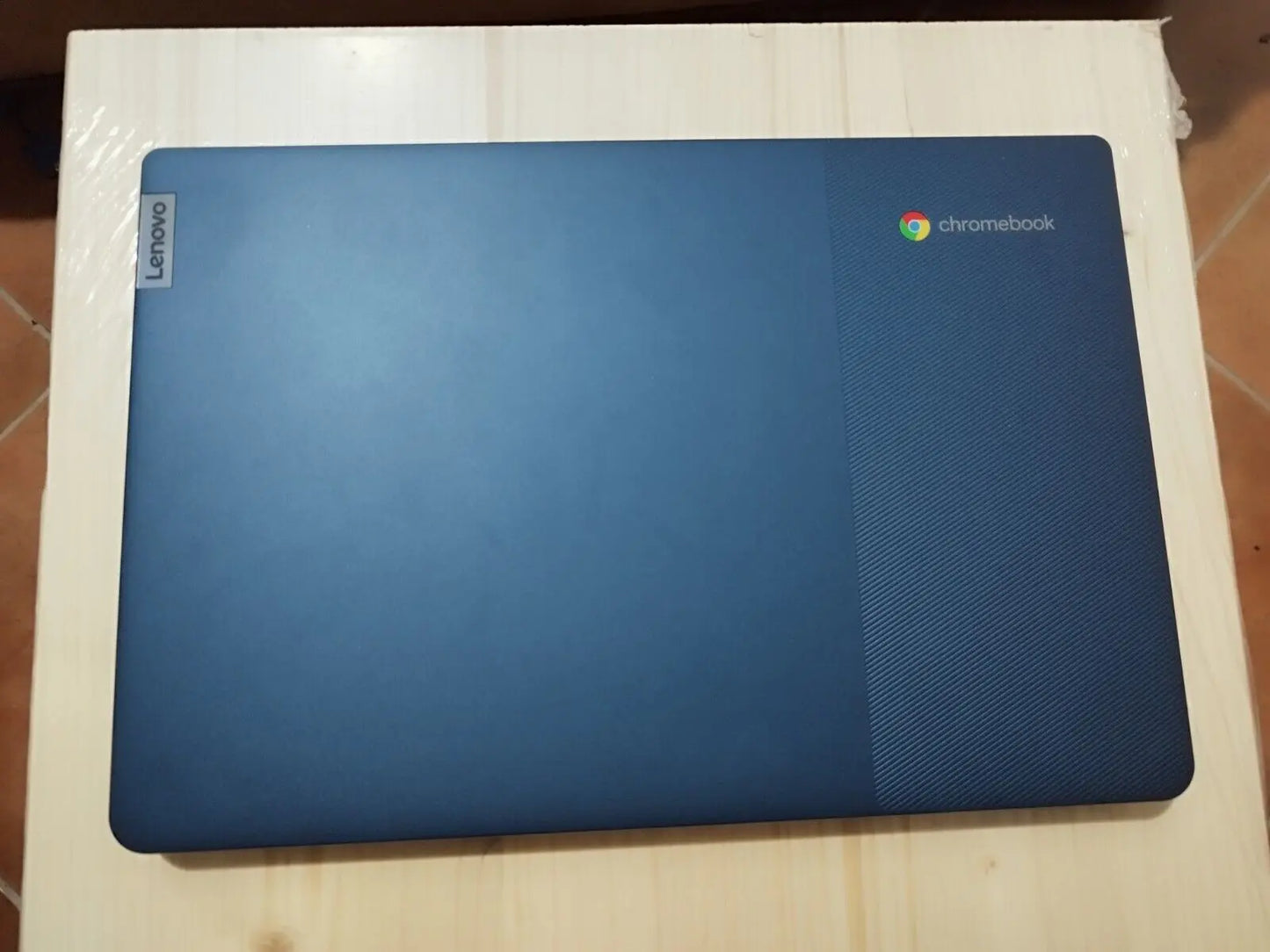 PC Portatile Lenovo Chromebook IdeaPad Slim 3 | Display Full HD da 14 Pollici