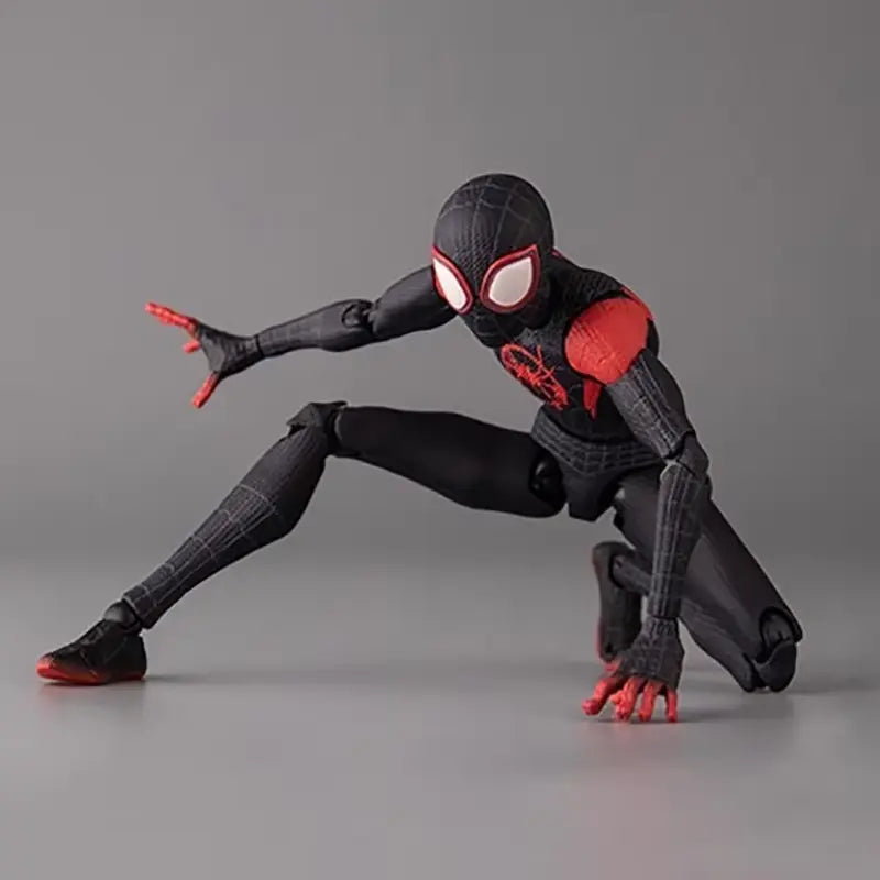 🔥 Spider-Man Miles Morales Action Figure 13cm - Collezione Marvel 🕷️