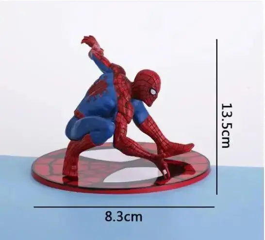 Statua Action Figure Spider-Man in Posa Dinamica su Base Decorata 